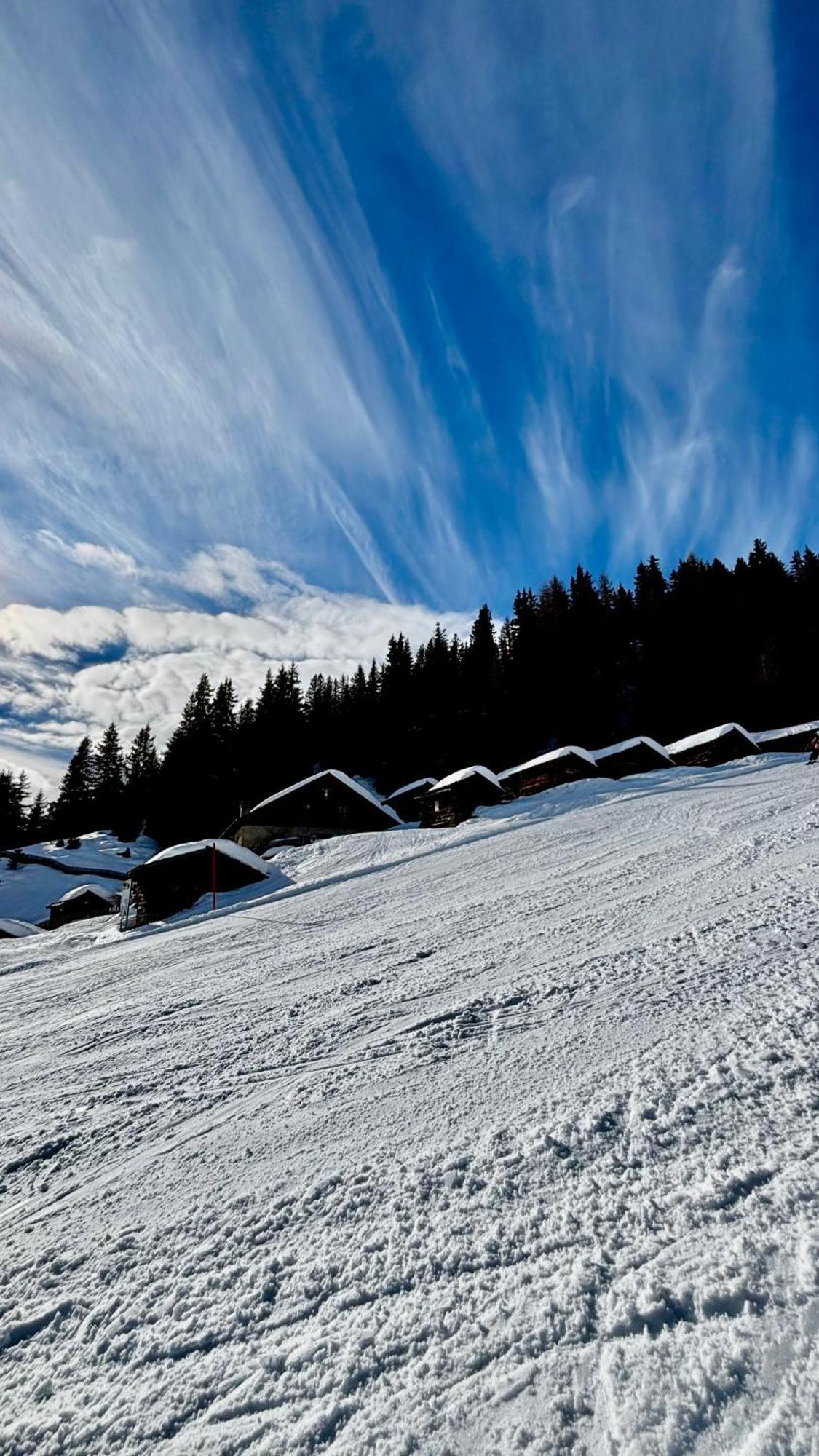 Lechtaler Alpenblick Landeck - Privatzimmer & Ferienwohnung Esterno foto